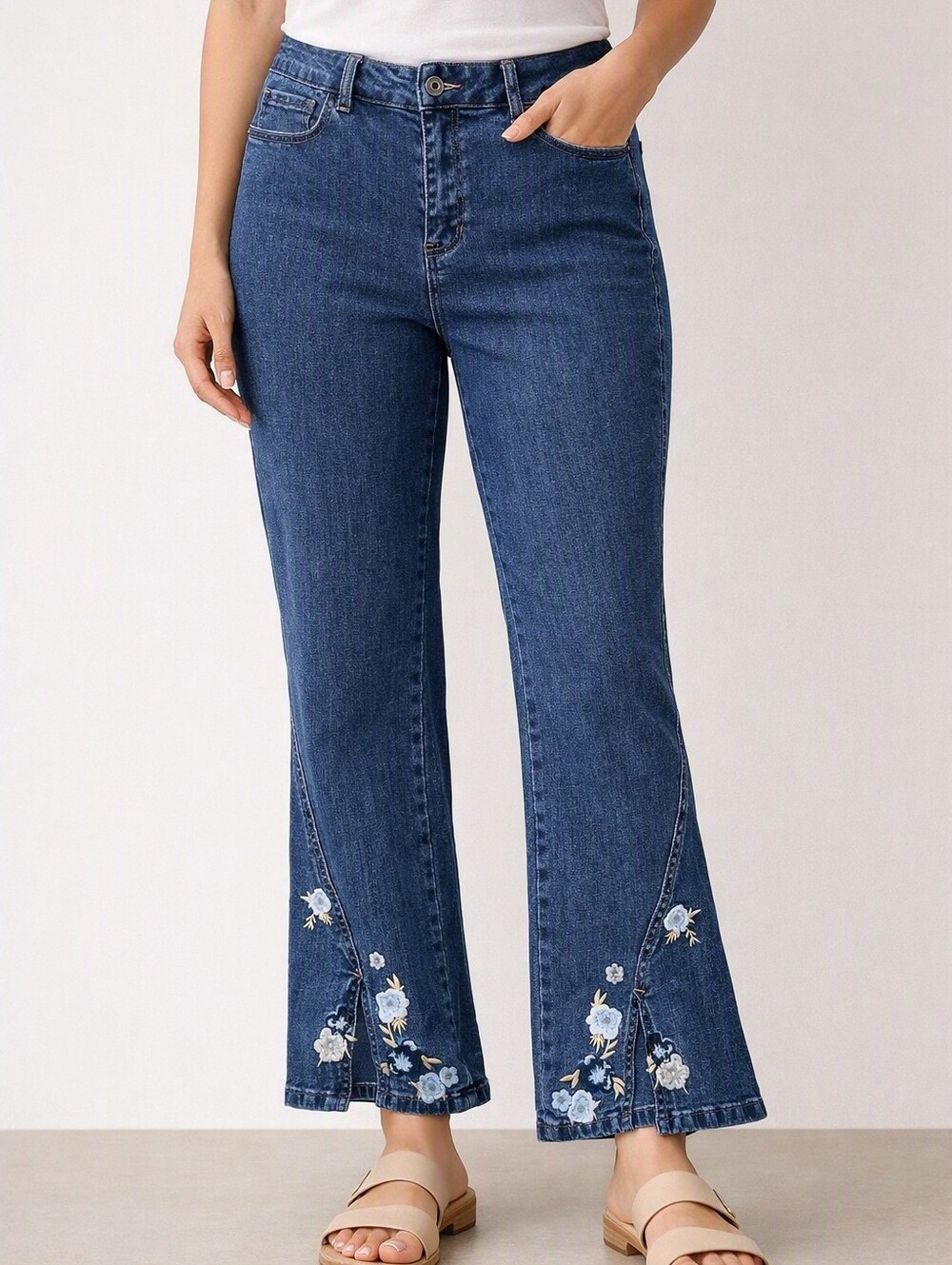 Charlie B Jeans Women's Size 14 Embroidery Slit Blue Denim Boho Plus Dark Wash